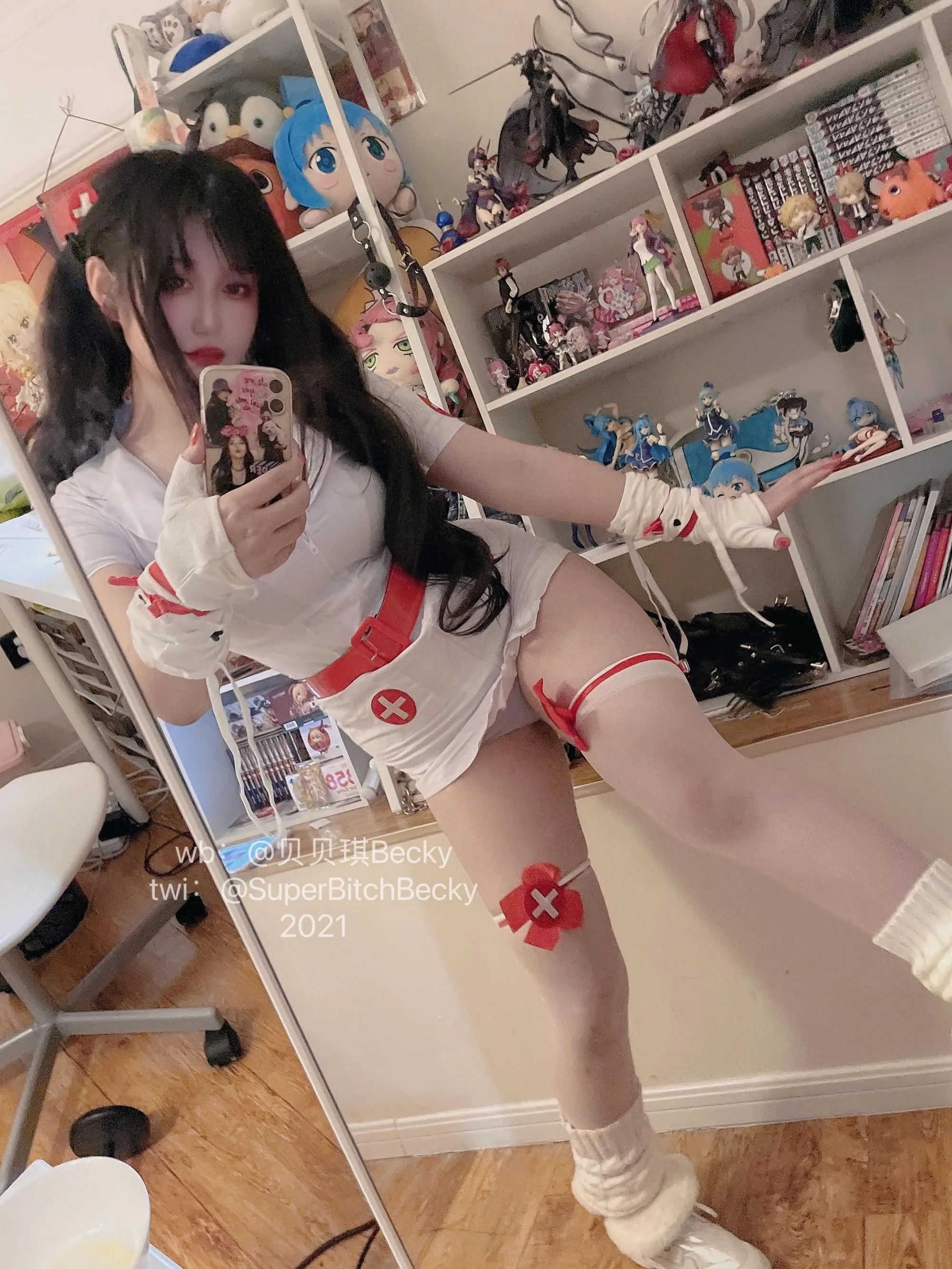 贝贝琪Becky – NO.019 对镜黑发辣妹 [105P]插图1